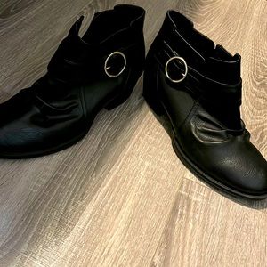 Dr. Scholl's Black Ankle Boots